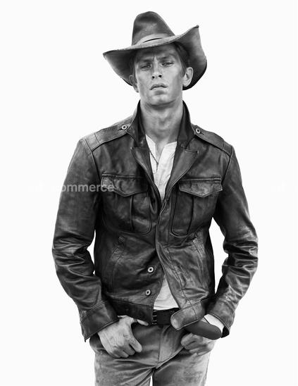 Shot_05_RALPHLAREN_024 f4 crop.tif