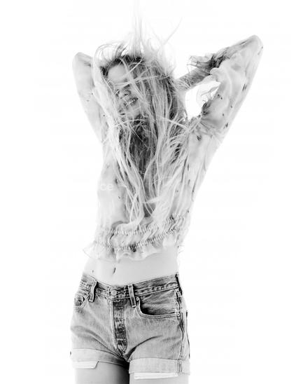 VOGUE_UK_030_057.tif