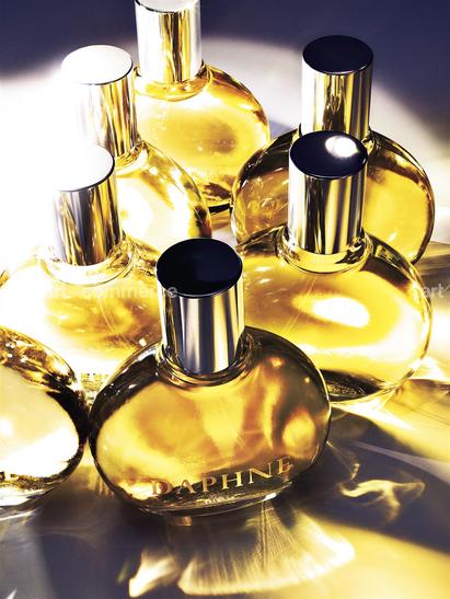 RB_Perfume_003_C_300.tif