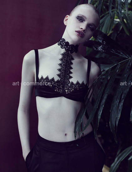 SHOT_07_LOVE_AW15_STELLA_007 f3 Bleed.jpg