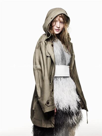 LOVE_200513_ERICA_PROENZA_058 f5 Crop.tif