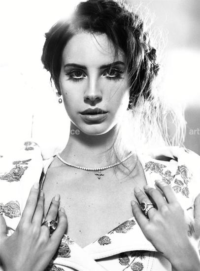 LDR_Vogue_Sh02_017.tif