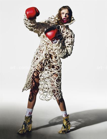 F12c300_18155 DAZ 03H RB …