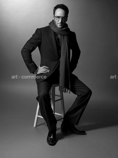 s_gqs_230108_TOMFORD_03-