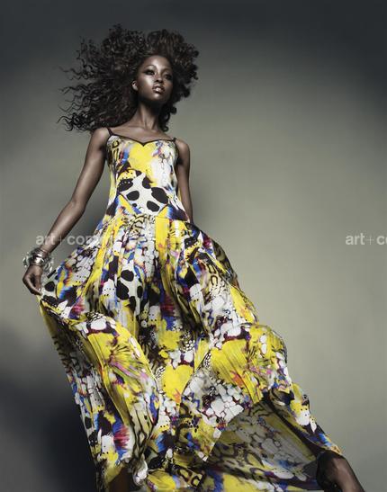 10-Ungaro-019 f4 bleed copy.tif