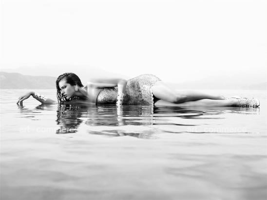 NUMrO_SPN_0710-SH08-015 f2 bleed.tif