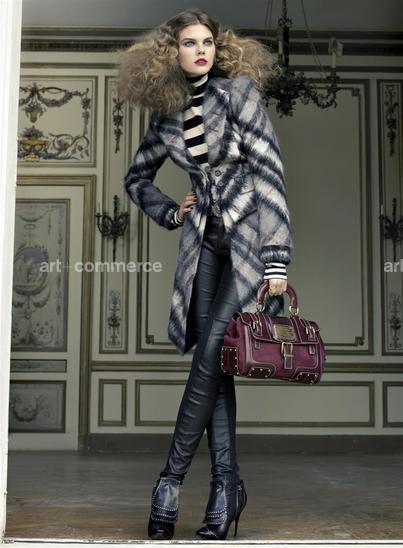 15042 UVO 03E CM U30MK1 copy