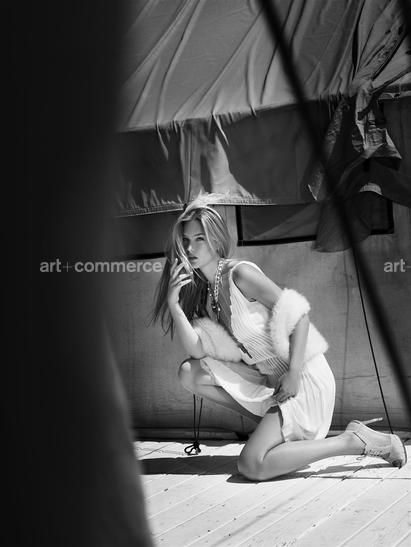 White_Shot10_164_Comp-2.tif