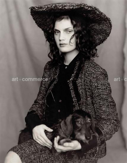 Guinevere sitting with Goupai, Paris 1996.jpg