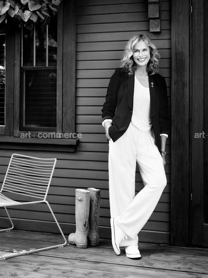 Lauren_Hutton_C_Mag 100493.tif