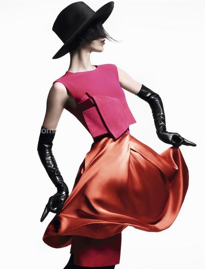 VOGUE_ITALIA_0512_01-255 f4 cmyk.tif