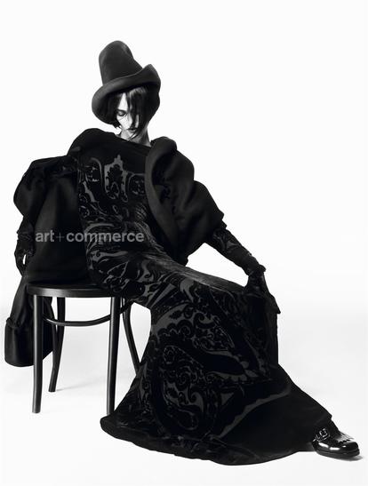 VOGUE_ITALIA_0512_03-071 f5 cmyk.tif