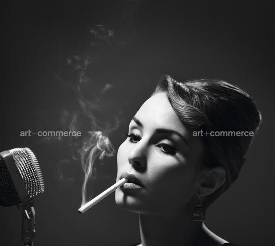 NYtimes_1010_Noomi_03-003 f2 DPS CMYK.tif