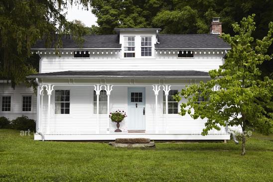 WA_NYT_Kiss_Exterior_01_018_A.tif
