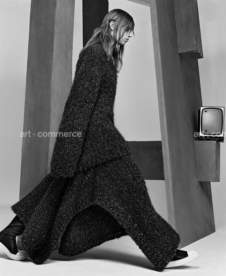 19674 NYT 01E CM.tif