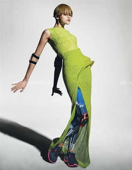 F12c300_18155 DAZ 06H RB …