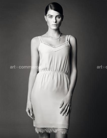 LOVE_141112_ISABELLE_11 f2 bleed.tif