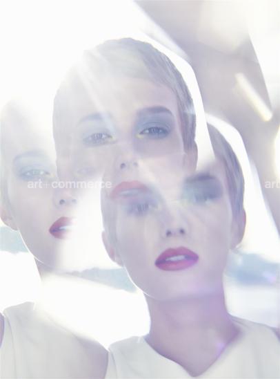 0511_IV_BEAUTY _07_055 f3cmyk.tif