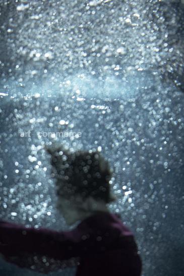 MAT_UWater-shot3--086