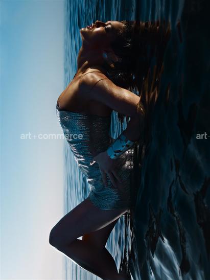 NUMrO_SPN_0710-sh01-055 f3 bleed.tif