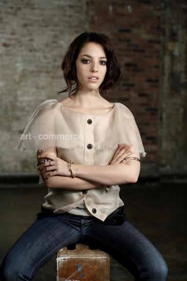 IN_OliviaThirlby_1283_RT