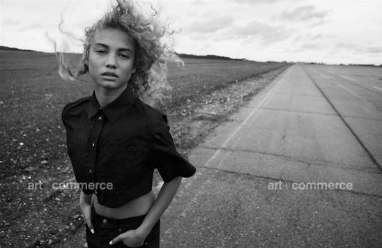 LOVE_221013_SHOT_9_135 f2_crop.tif