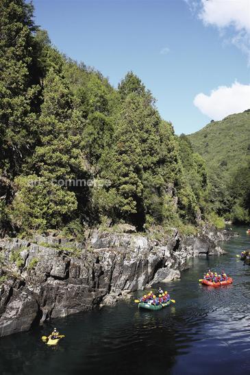 T&C_Patagonia_3029_RT.psd