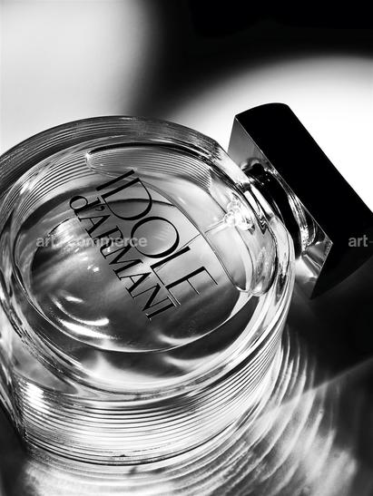 RB_Perfume_004_V1_C_300.tif