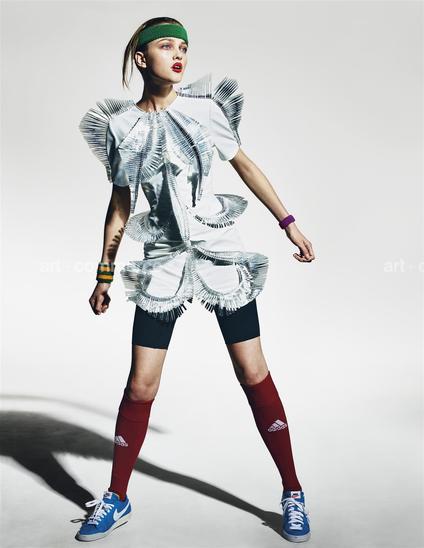 F12c300_18155 DAZ 05G RB …