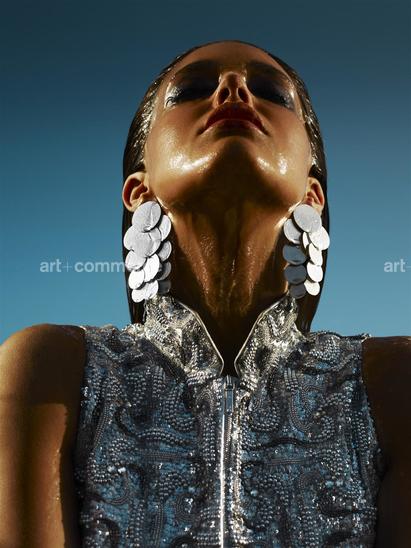 NUMrO_SPN_0710-SH06-043 f4 bleed.tif