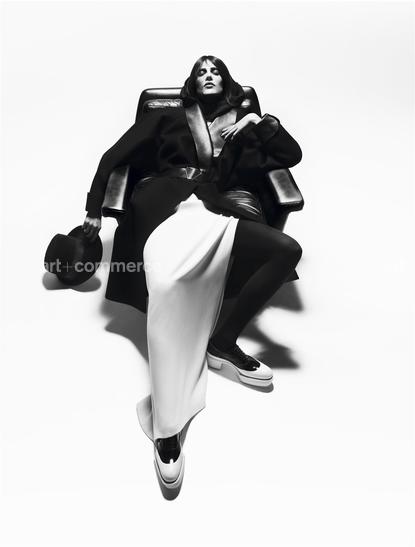 VOGUE_ITALIA_0512_07-042 f4 cmyk.tif